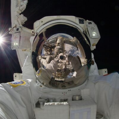astronaut-astronomy-exploration-33684 astronaut-astronomy-exploration-33684